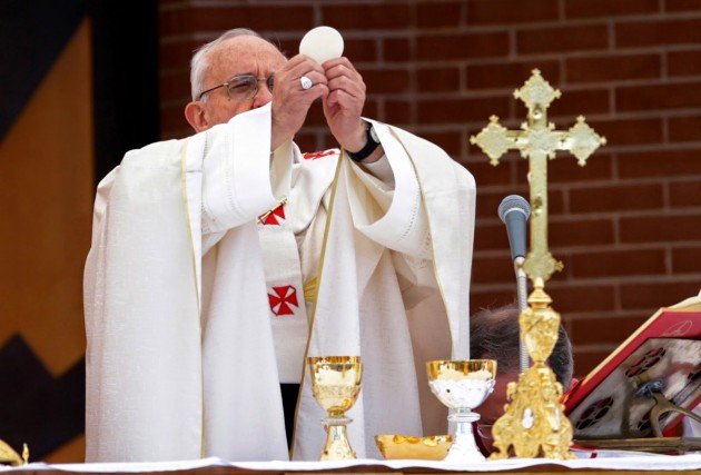 papa francisco comunion