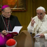 La nulidad no es un divorcio católico